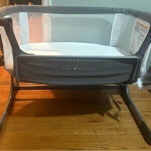 Gray Bassinet